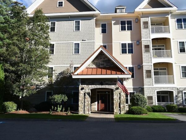 4 Henry David Drive, Unit 107, Nashua, NH 03062