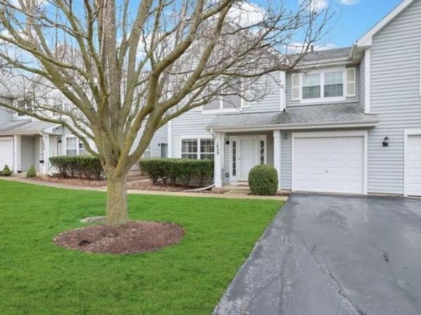 1342 Orleans Drive , Mundelein, IL 60060