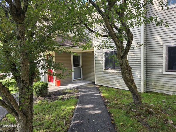 123 Victory Way, Clifton Park, NY 12065