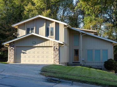 1405 Childs Road E, Bellevue, NE 68005