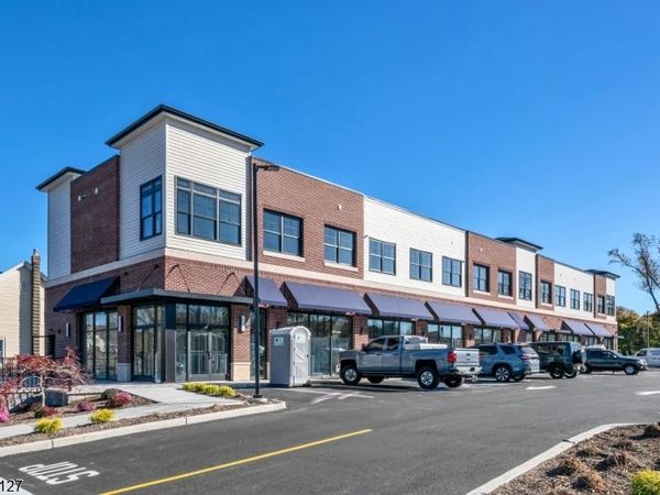 57 Hamburg Turnpike, Unit 208, Riverdale, NJ 07457