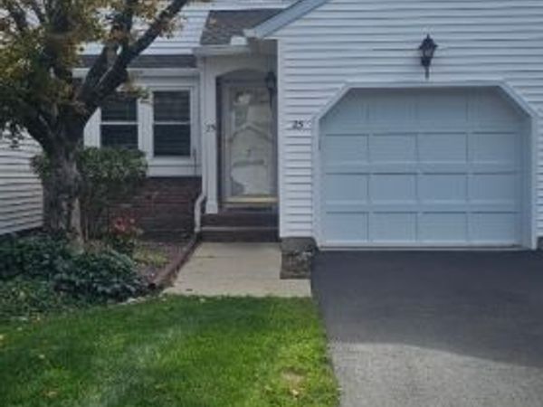 25 Bridle Way, Sparta, NJ 07871