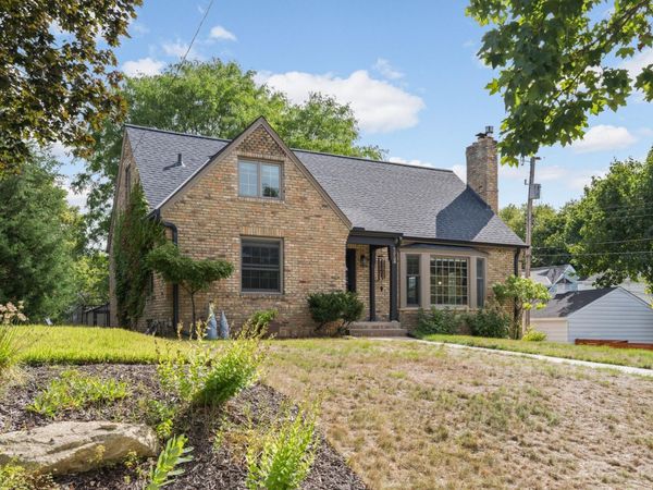 4233 Standish Avenue , Minneapolis, MN 55407