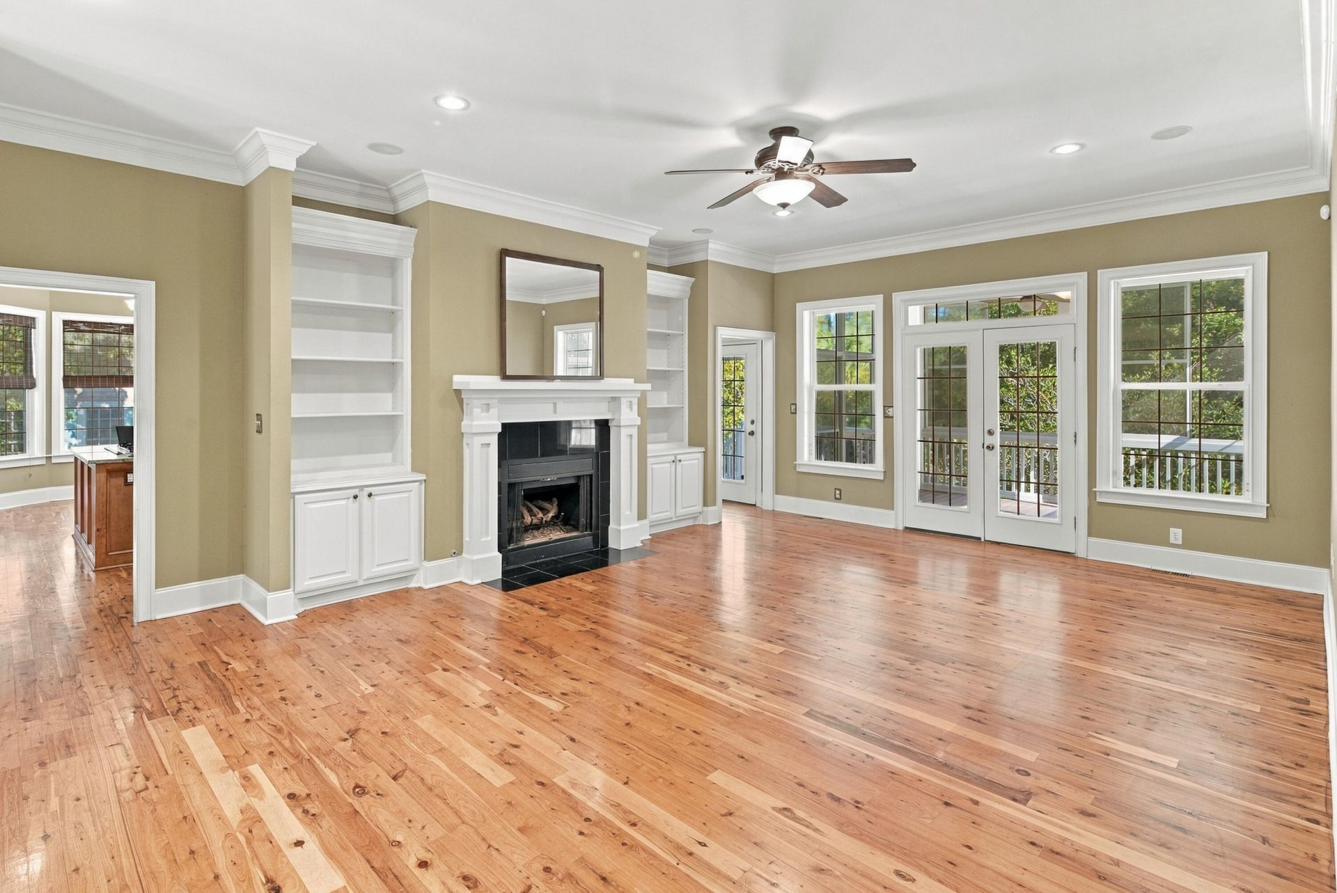 3801 Adrian Way Photo 20