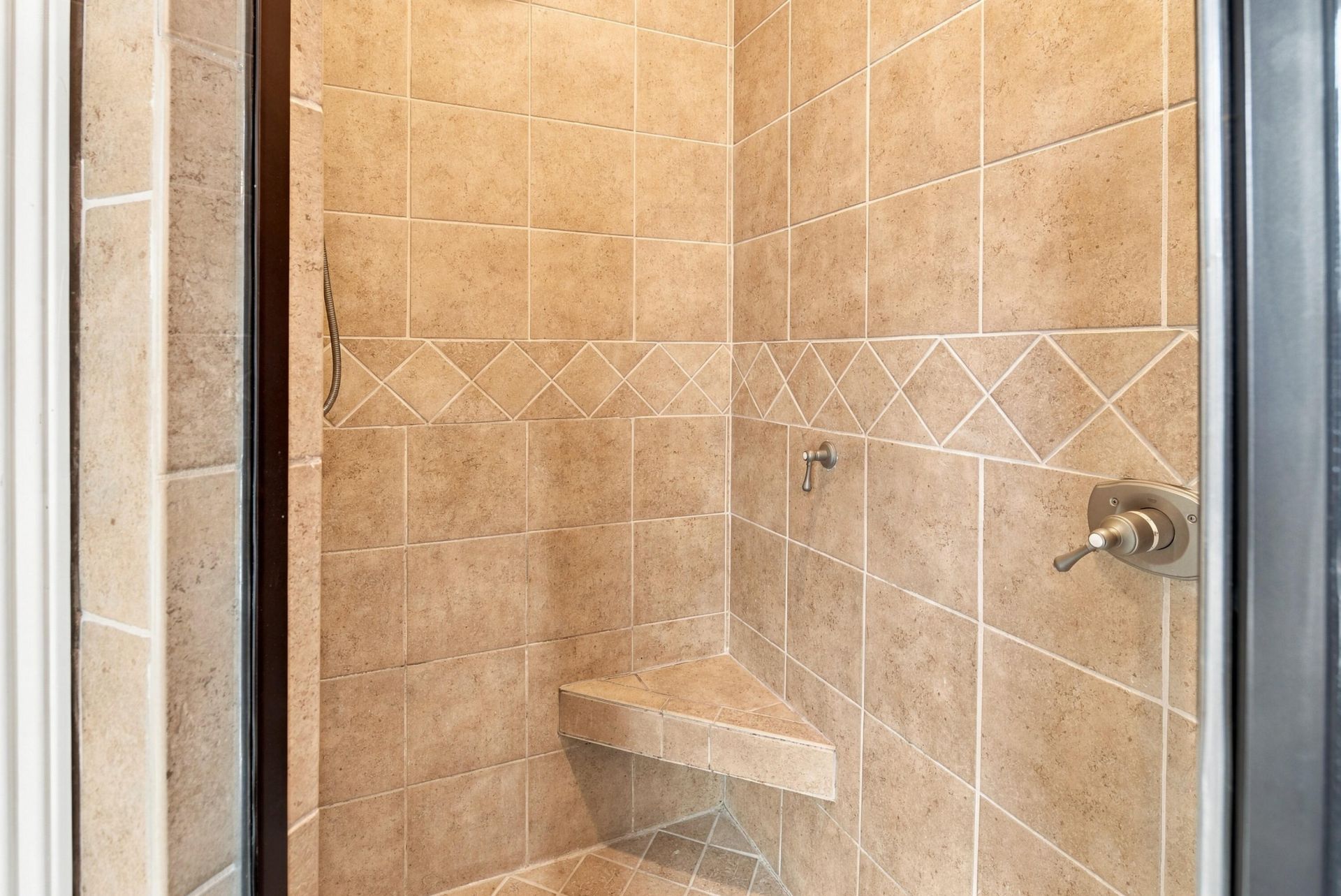 3801 Adrian Way Photo 35