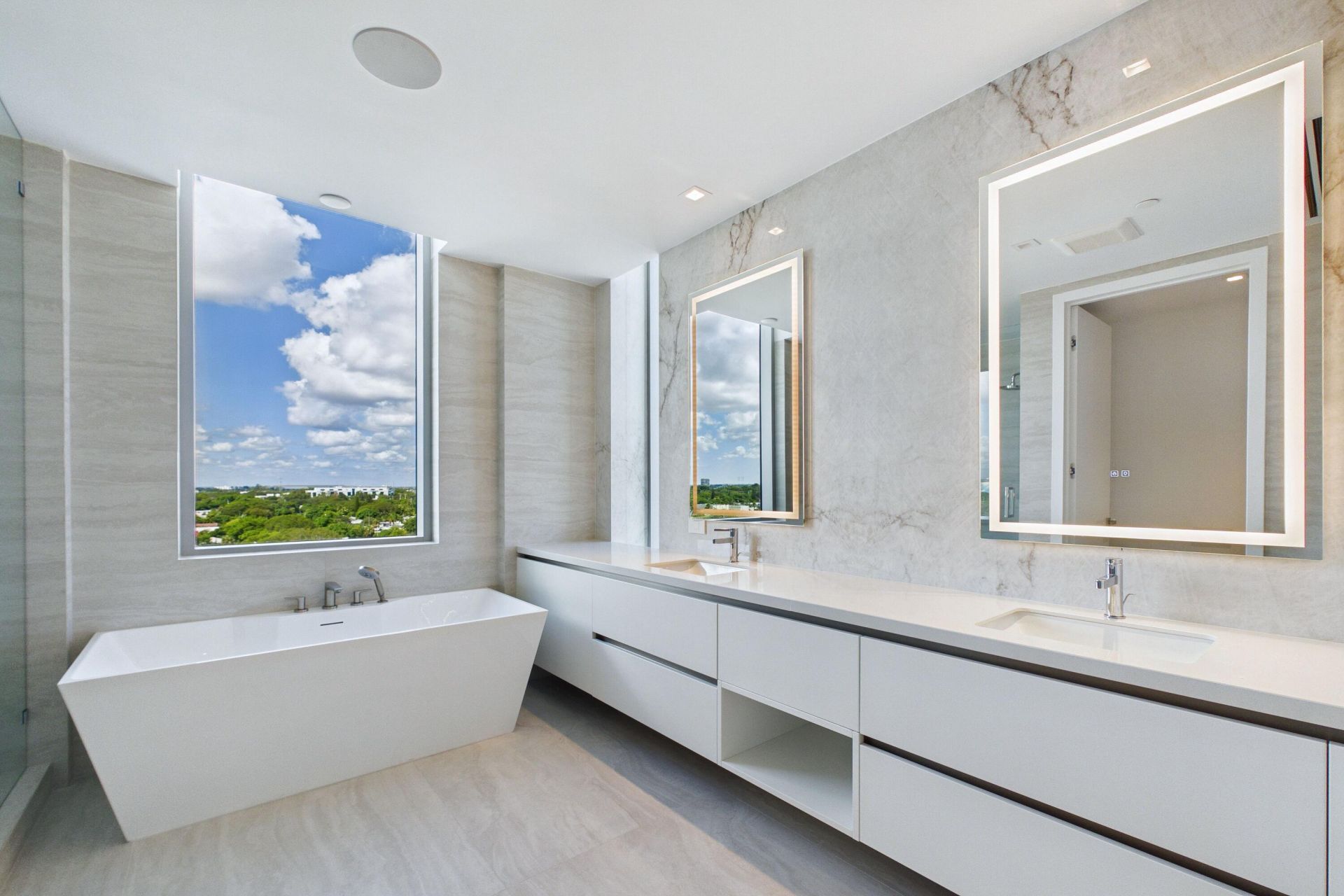 4714 N Flagler Drive, Unit 904, West Palm Beach, FL 33407 Photo