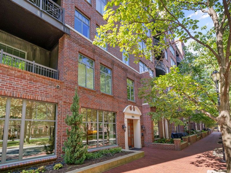 251 Daniel Burnham Square , Unit 303, Columbus, OH 43215 Photo 2