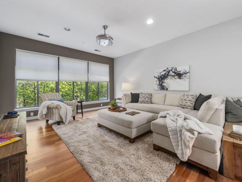 251 Daniel Burnham Square , Unit 303, Columbus, OH 43215 Photo 7