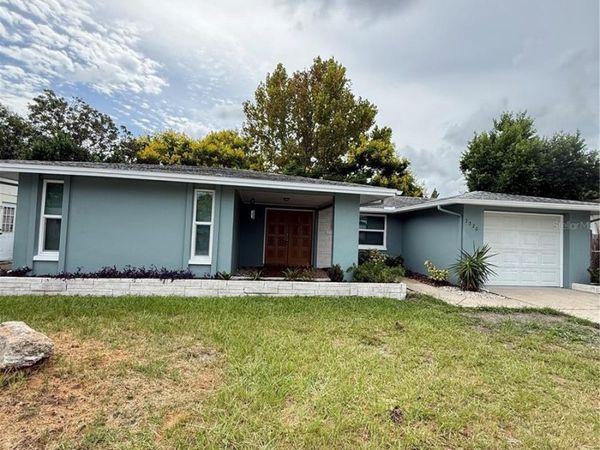 7320 KING ARTHUR DRIVE , PORT RICHEY, FL 34668