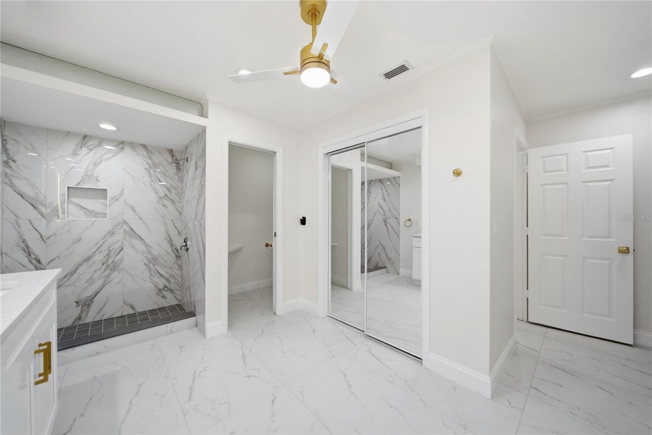 6203 Courtside Drive , Unit 21, Bradenton, FL 34210 Photo