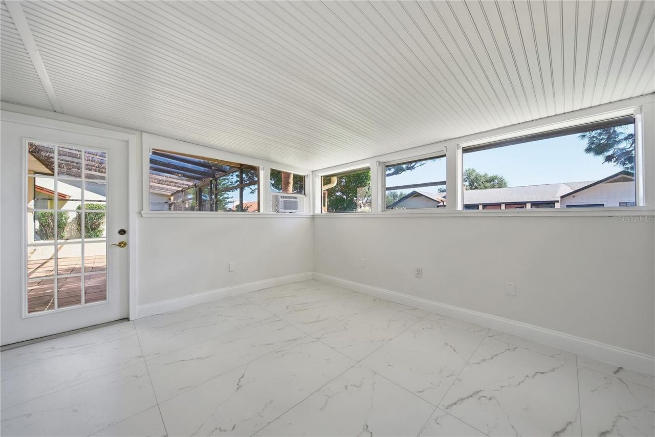 6203 Courtside Drive , Unit 21, Bradenton, FL 34210 Photo