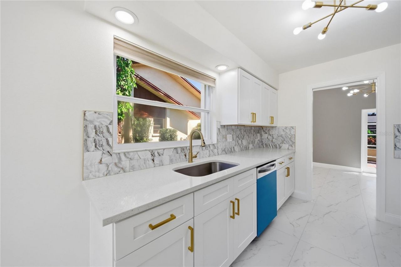 6203 Courtside Drive , Unit 21, Bradenton, FL 34210 Photo