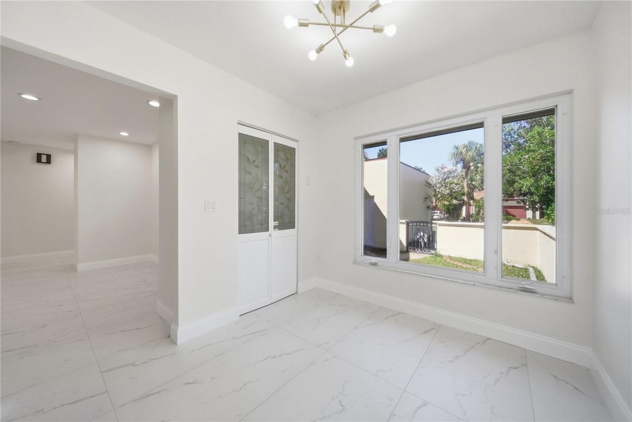 6203 Courtside Drive , Unit 21, Bradenton, FL 34210 Photo