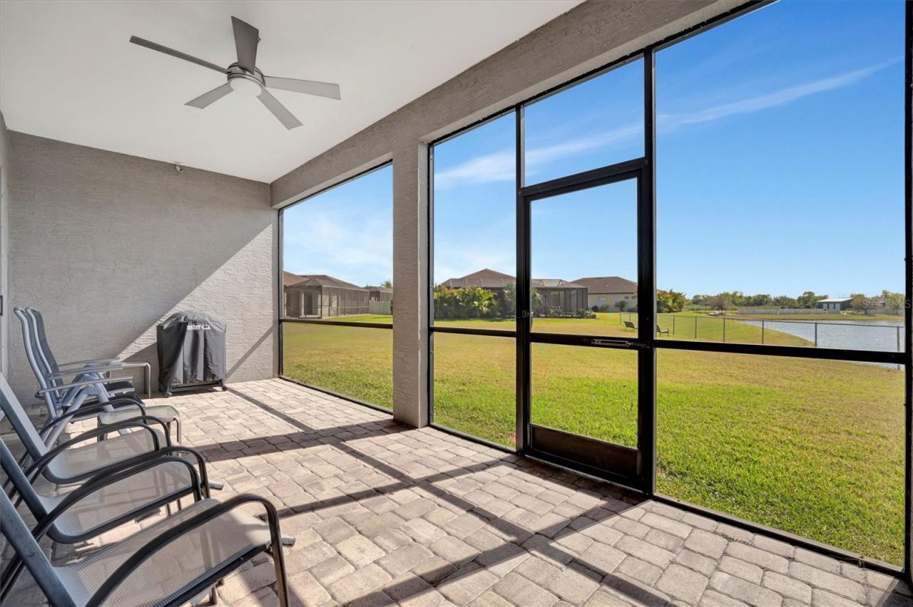 6620 35th Court E, Sarasota, FL 34243 Photo