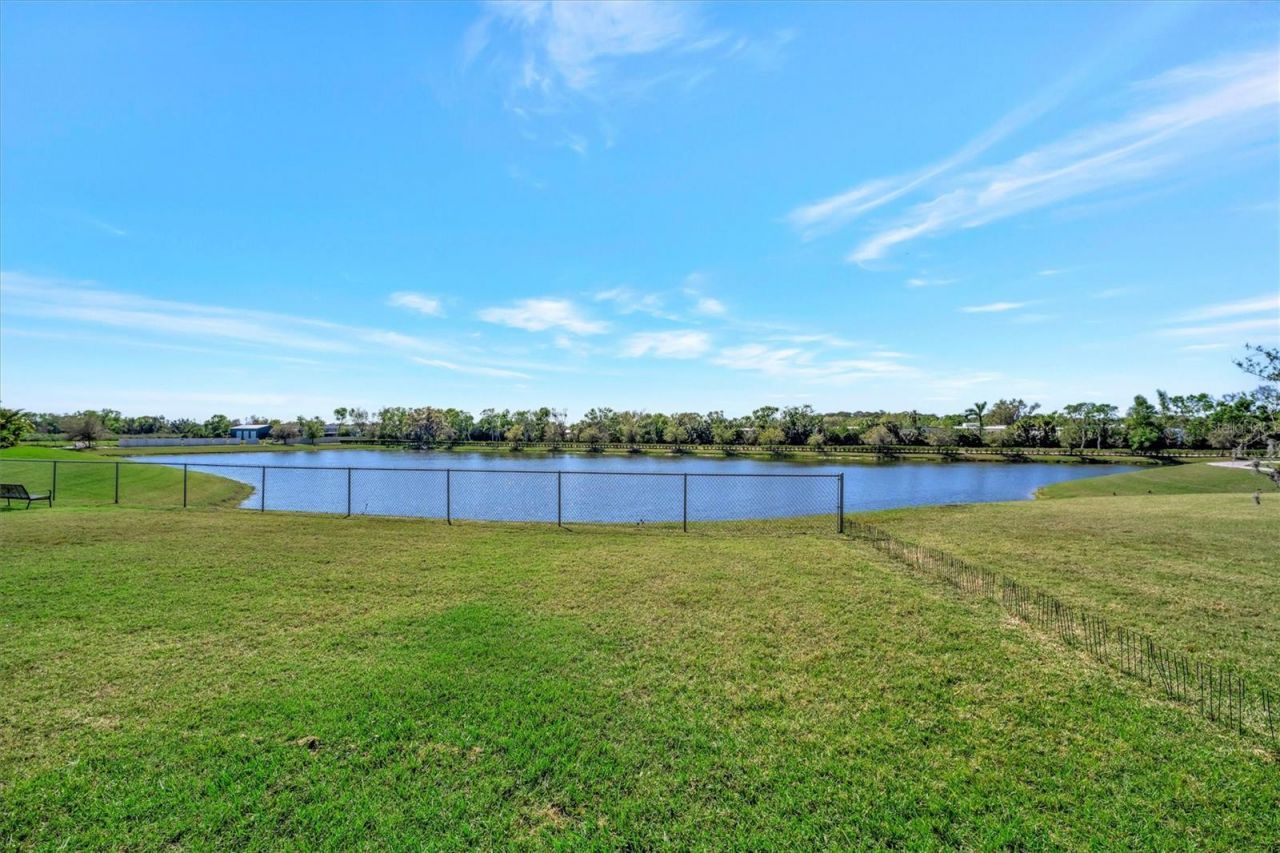 6620 35th Court E, Sarasota, FL 34243 Photo