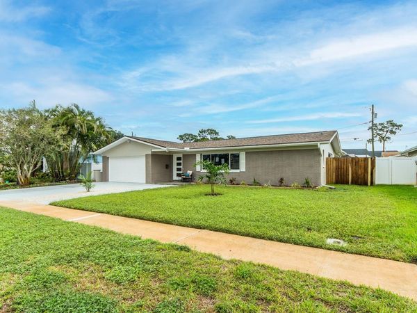 1825 YALE DRIVE , CLEARWATER, FL 33765