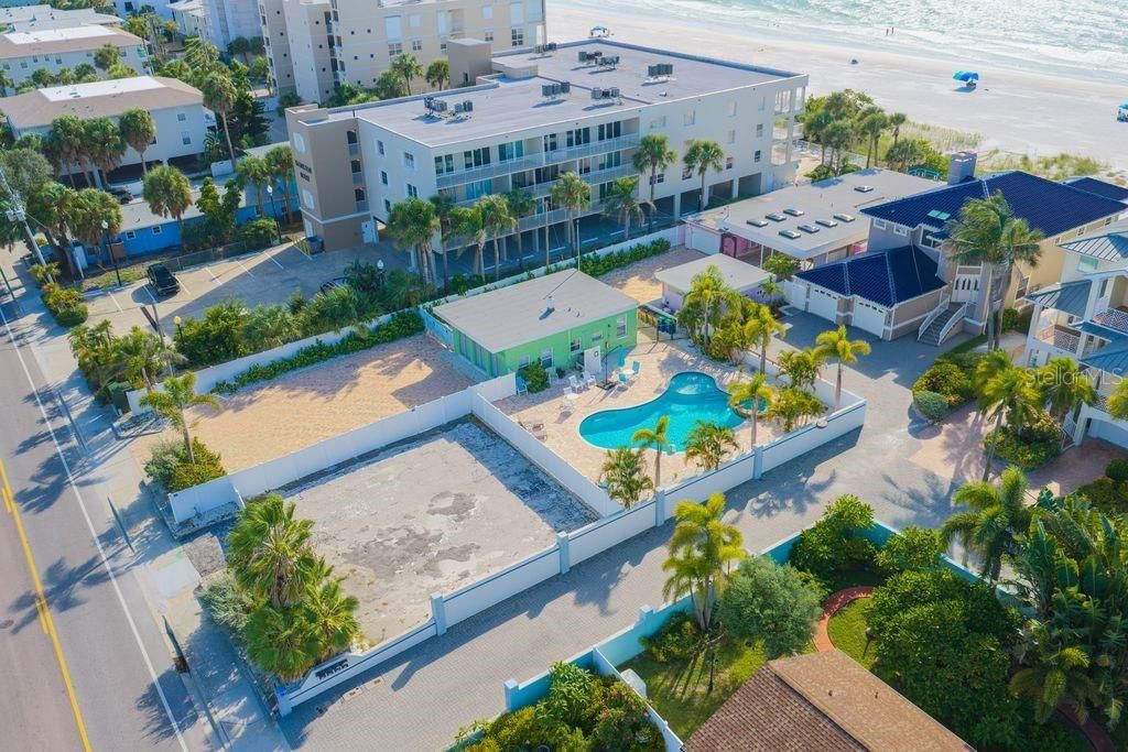 1512 Gulf Boulevard , Indian Rocks Beach, FL 33785 Photo