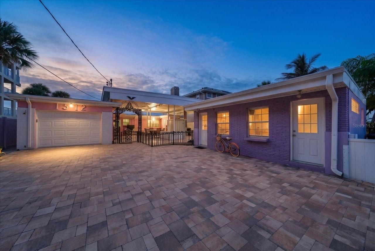 1512 Gulf Boulevard , Indian Rocks Beach, FL 33785 Photo