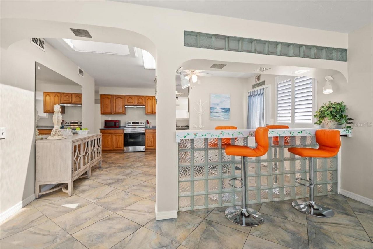 1512 Gulf Boulevard , Indian Rocks Beach, FL 33785 Photo