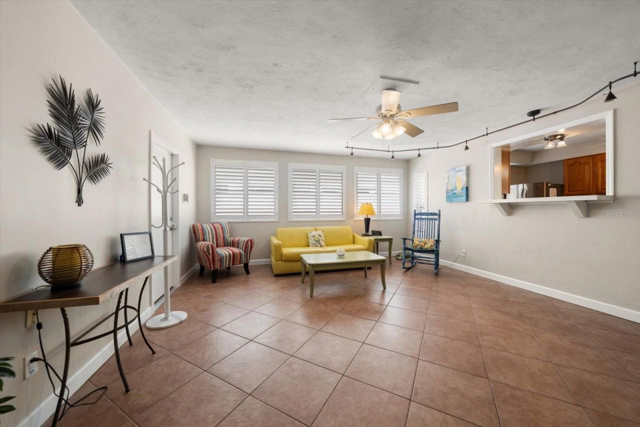 1512 Gulf Boulevard , Indian Rocks Beach, FL 33785 Photo