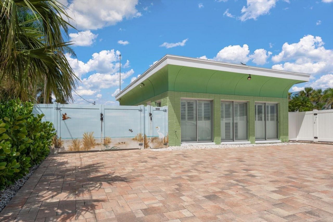 1512 Gulf Boulevard , Indian Rocks Beach, FL 33785 Photo