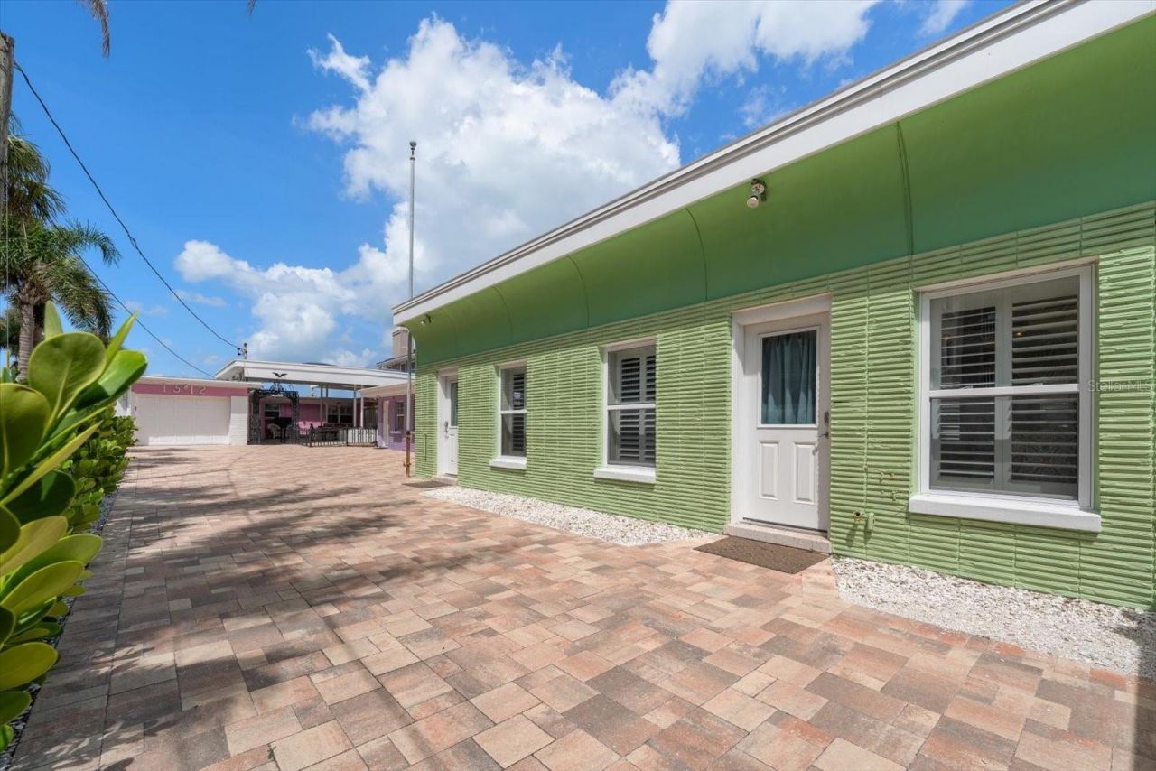 1512 Gulf Boulevard , Indian Rocks Beach, FL 33785 Photo