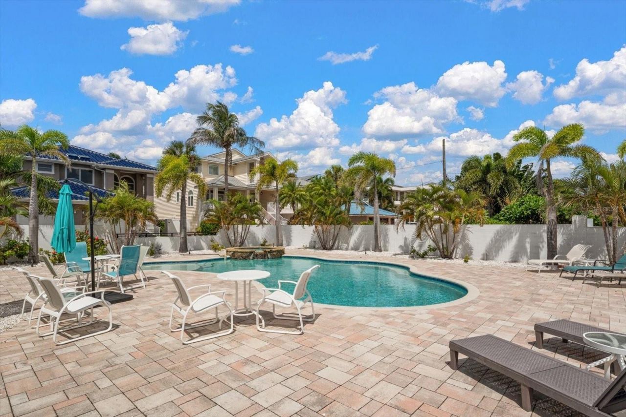 1512 Gulf Boulevard , Indian Rocks Beach, FL 33785 Photo