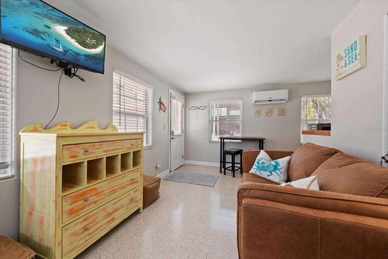 1512 Gulf Boulevard , Indian Rocks Beach, FL 33785 Photo
