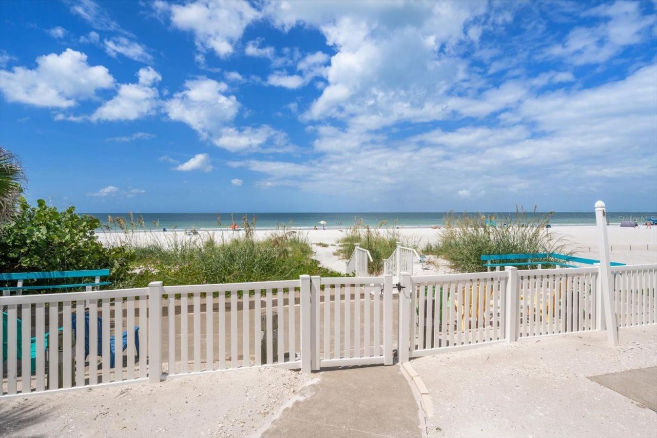 1512 Gulf Boulevard , Indian Rocks Beach, FL 33785 Photo