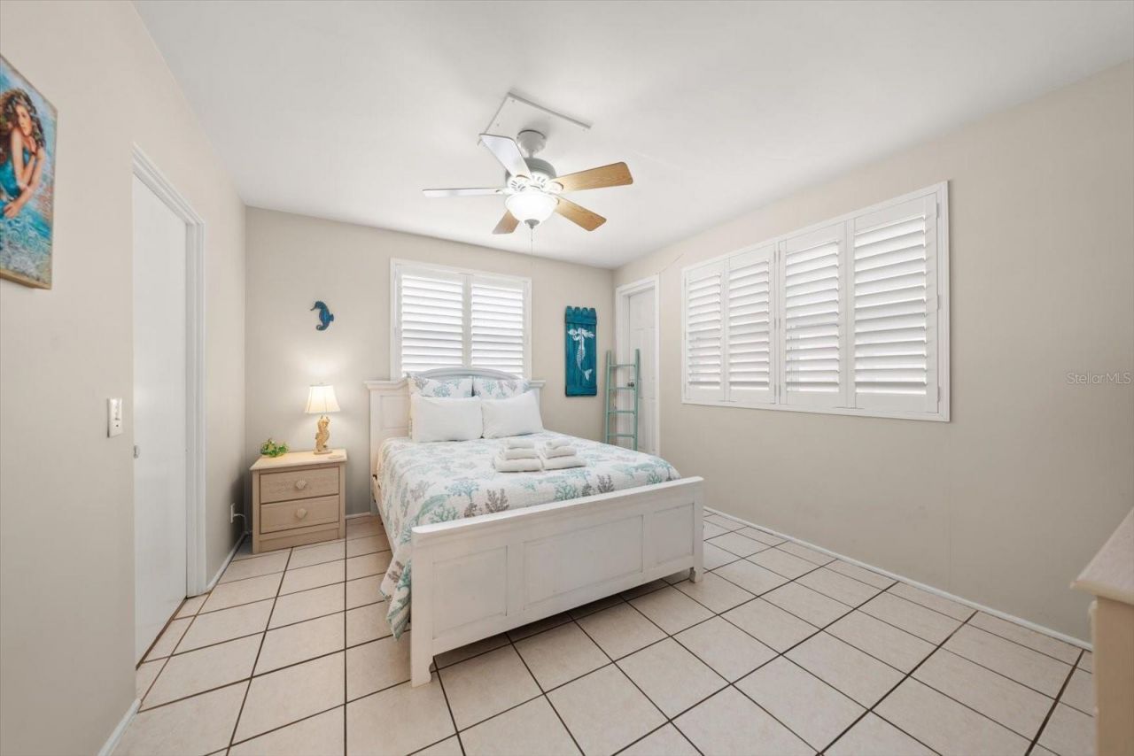 1512 Gulf Boulevard , Indian Rocks Beach, FL 33785 Photo
