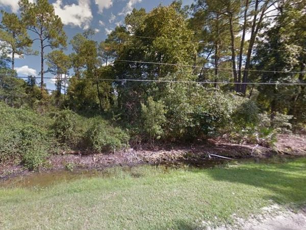 10TH AVENUE , DELAND, FL 32724
