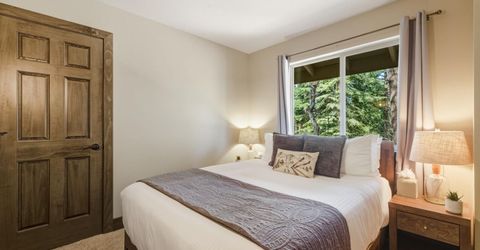 1468 June Way, South Lake Tahoe, CA 96150 Photo