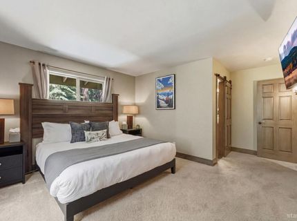 1468 June Way, South Lake Tahoe, CA 96150 Photo
