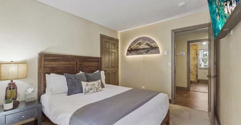 1468 June Way, South Lake Tahoe, CA 96150 Photo