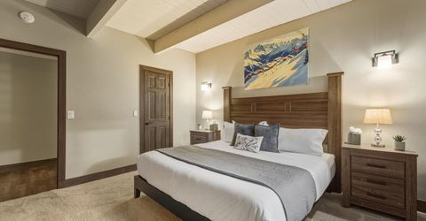 1468 June Way, South Lake Tahoe, CA 96150 Photo