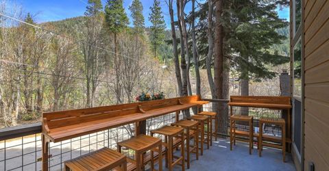 1468 June Way, South Lake Tahoe, CA 96150 Photo