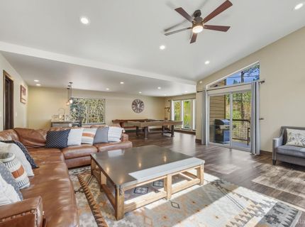 1468 June Way, South Lake Tahoe, CA 96150 Photo