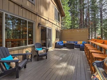 1468 June Way, South Lake Tahoe, CA 96150 Photo