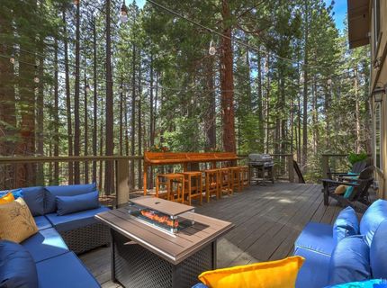 1468 June Way, South Lake Tahoe, CA 96150 Photo