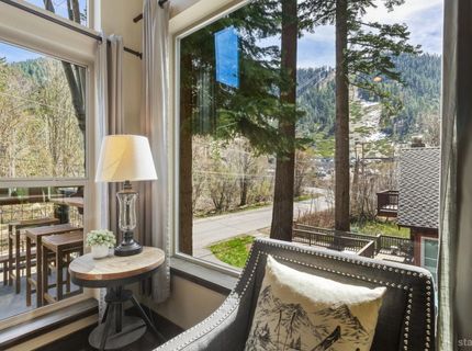 1468 June Way, South Lake Tahoe, CA 96150 Photo