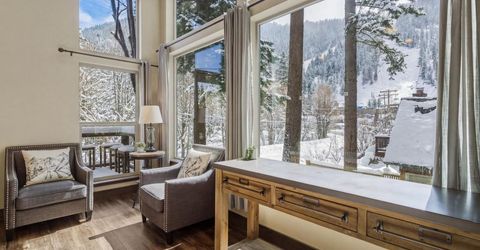 1468 June Way, South Lake Tahoe, CA 96150 Photo