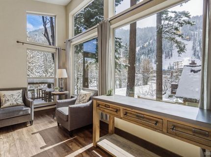 1468 June Way, South Lake Tahoe, CA 96150 Photo