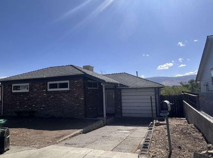 56 S Maddux Drive, Reno, NV 89512 Photo