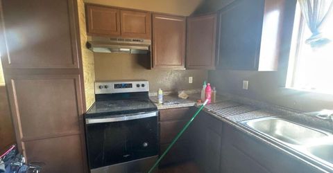 56 S Maddux Drive, Reno, NV 89512 Photo