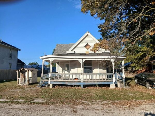 110 N Jefferson Street , Medora, IL 62063