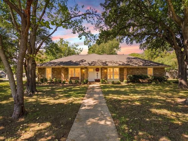 601 Cimarron Trail, Southlake, TX 76092