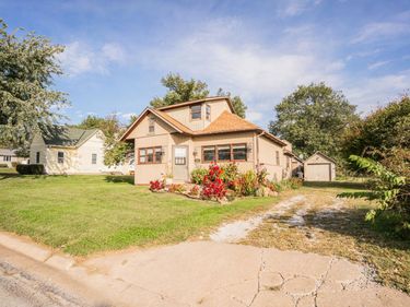 303 FLETCHER Street, SIDNEY, IA 51652