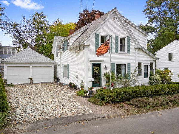 11 Grove Street , Rockland, ME 04841