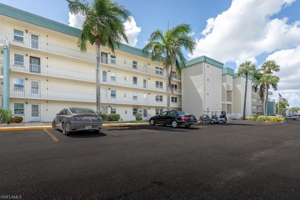 1660 Pine Valley Dr , Unit 110, Fort Myers, FL 33907 Photo