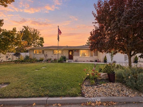1821 Howard Ave, Caldwell, ID 83605